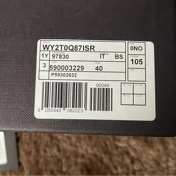 BNWT Valentino signature Vlogo belt - Picture 9 of 12